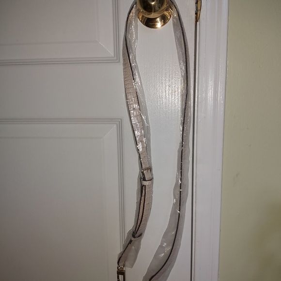 Guess Paloma Handbag - Picture 3 of 4